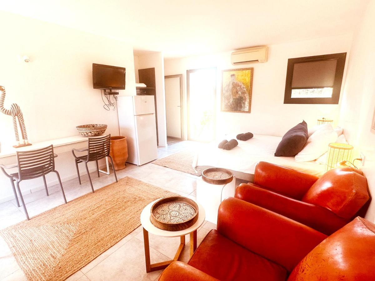 Les Madones Appartement Nîmes Buitenkant foto
