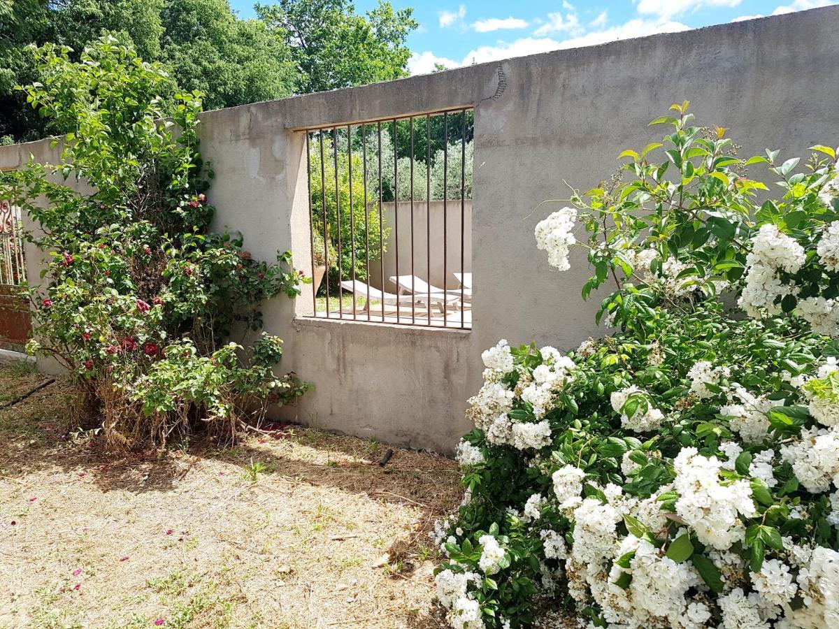 Les Madones Appartement Nîmes Buitenkant foto