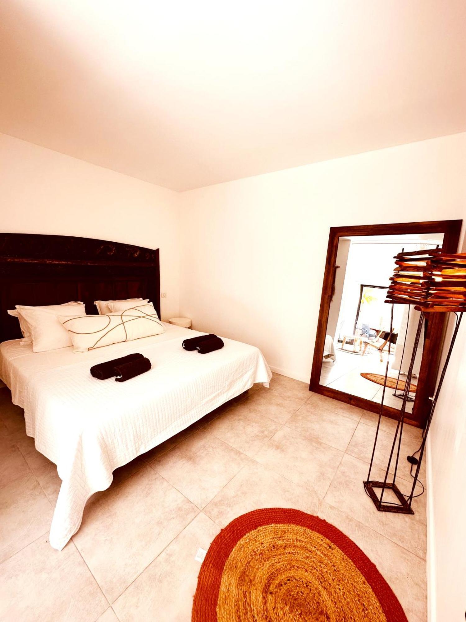 Les Madones Appartement Nîmes Buitenkant foto