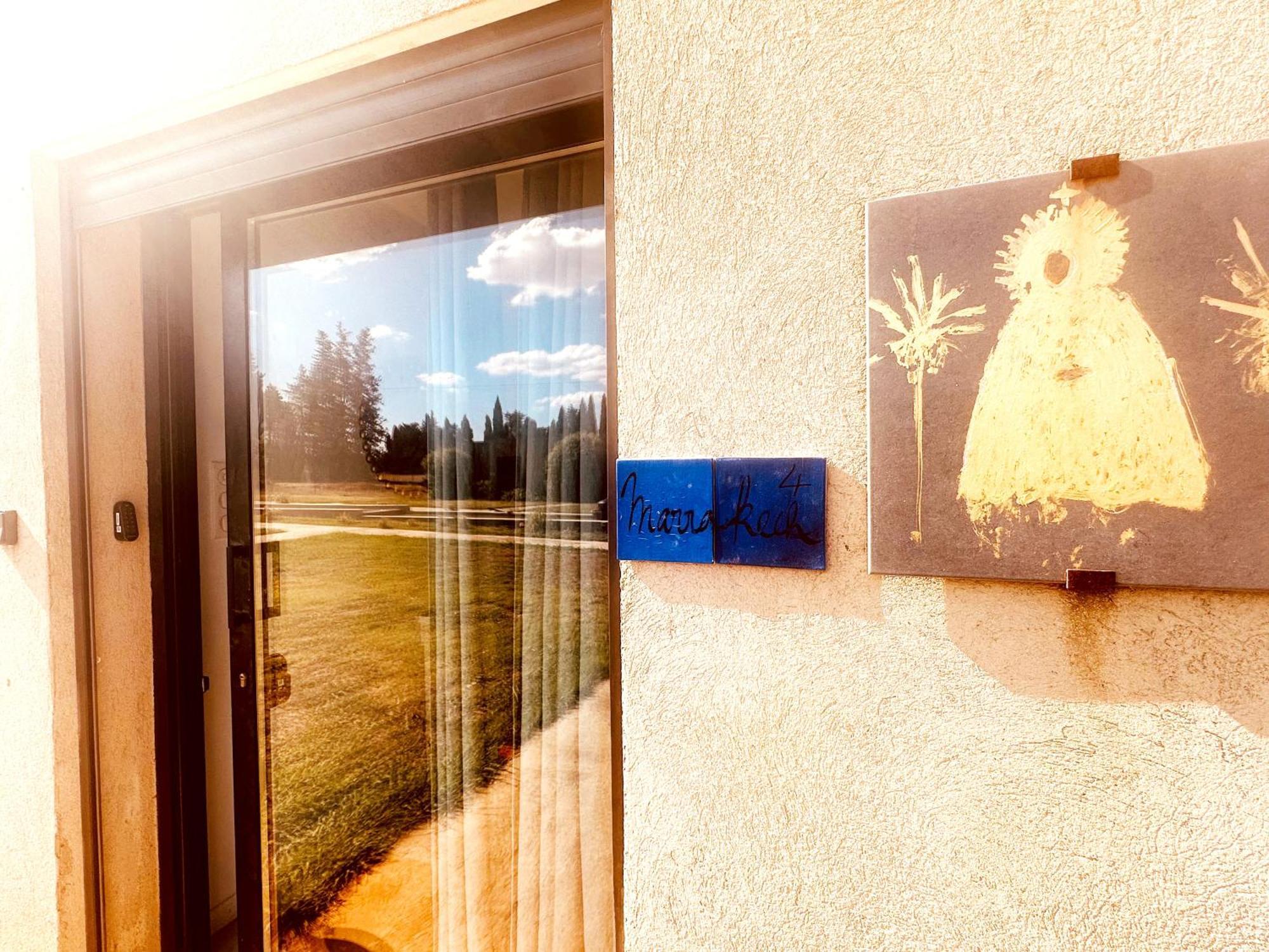 Les Madones Appartement Nîmes Buitenkant foto